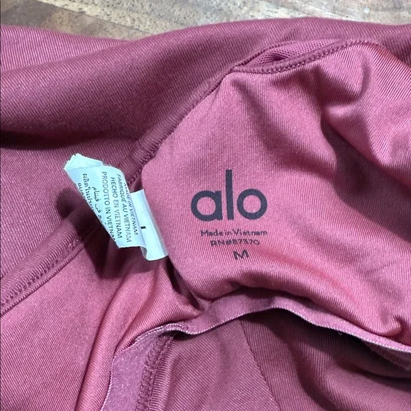 Alo Yoga Wild Thing Sports Bra Size Medium - Picture 4 of 4